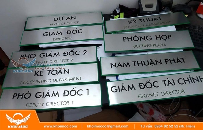 Quy trình gia công bảng hiệu inox ăn mòn tại Khởi Mộc Decor 1as1ad2