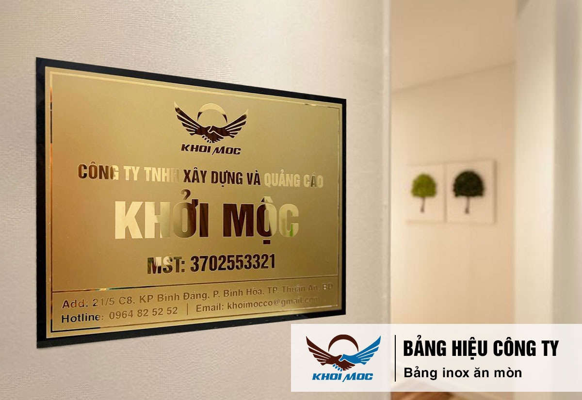 Quy trình gia công bảng hiệu inox ăn mòn tại Khởi Mộc Decor sdasdasd
